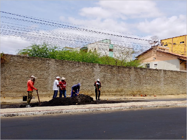 Prefeitura de Quixadá finaliza recuperação asfáltica da Avenida da Maternidade